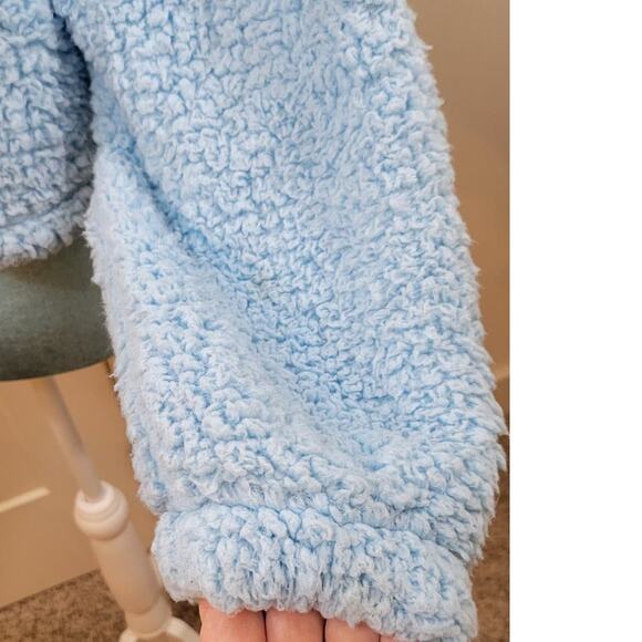 Hello Kitty Sweatshirt Womens Jr's Small Fleece Embroidered Cropped Eclectic Top - Picture 5 of 5